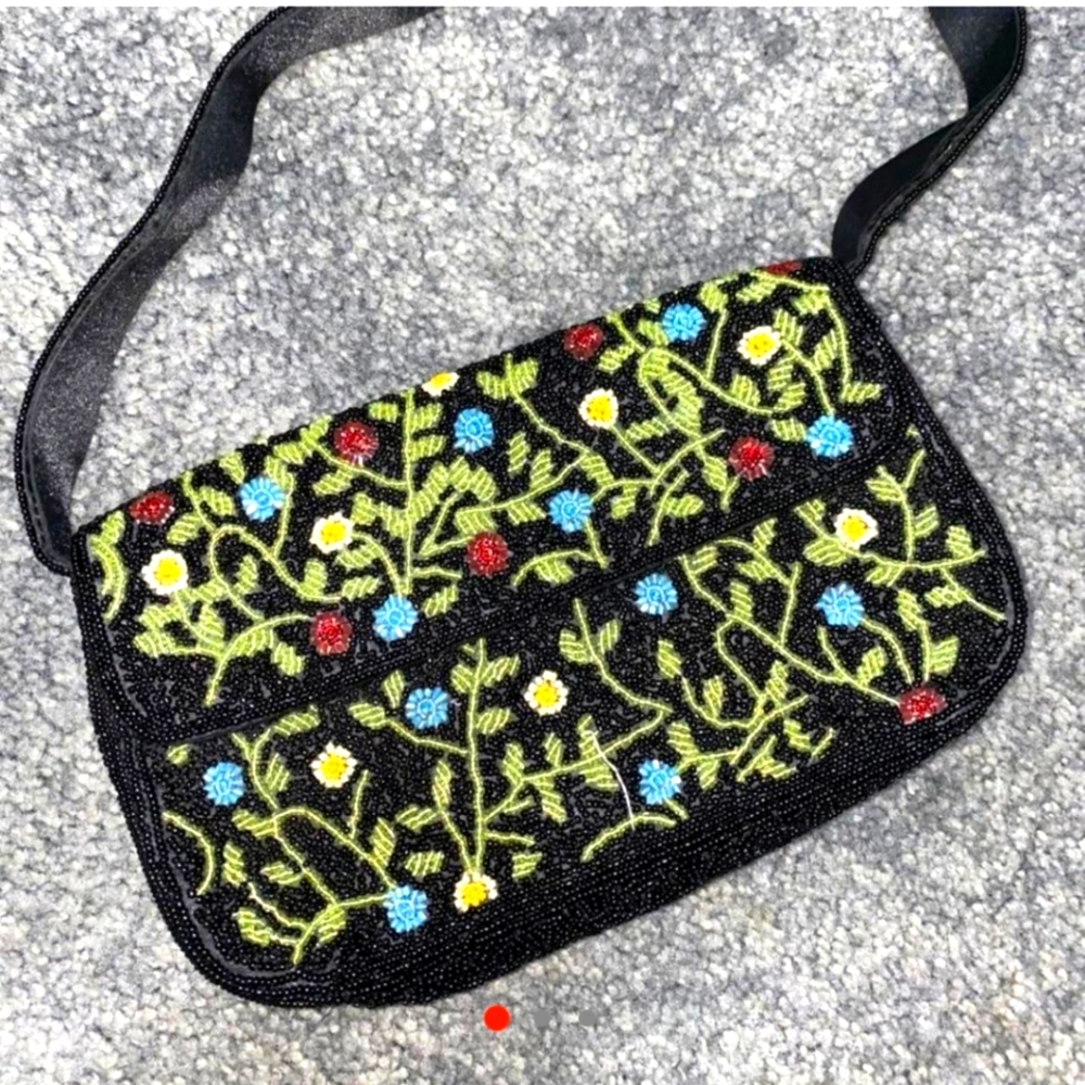 Vintage floral beaded bag